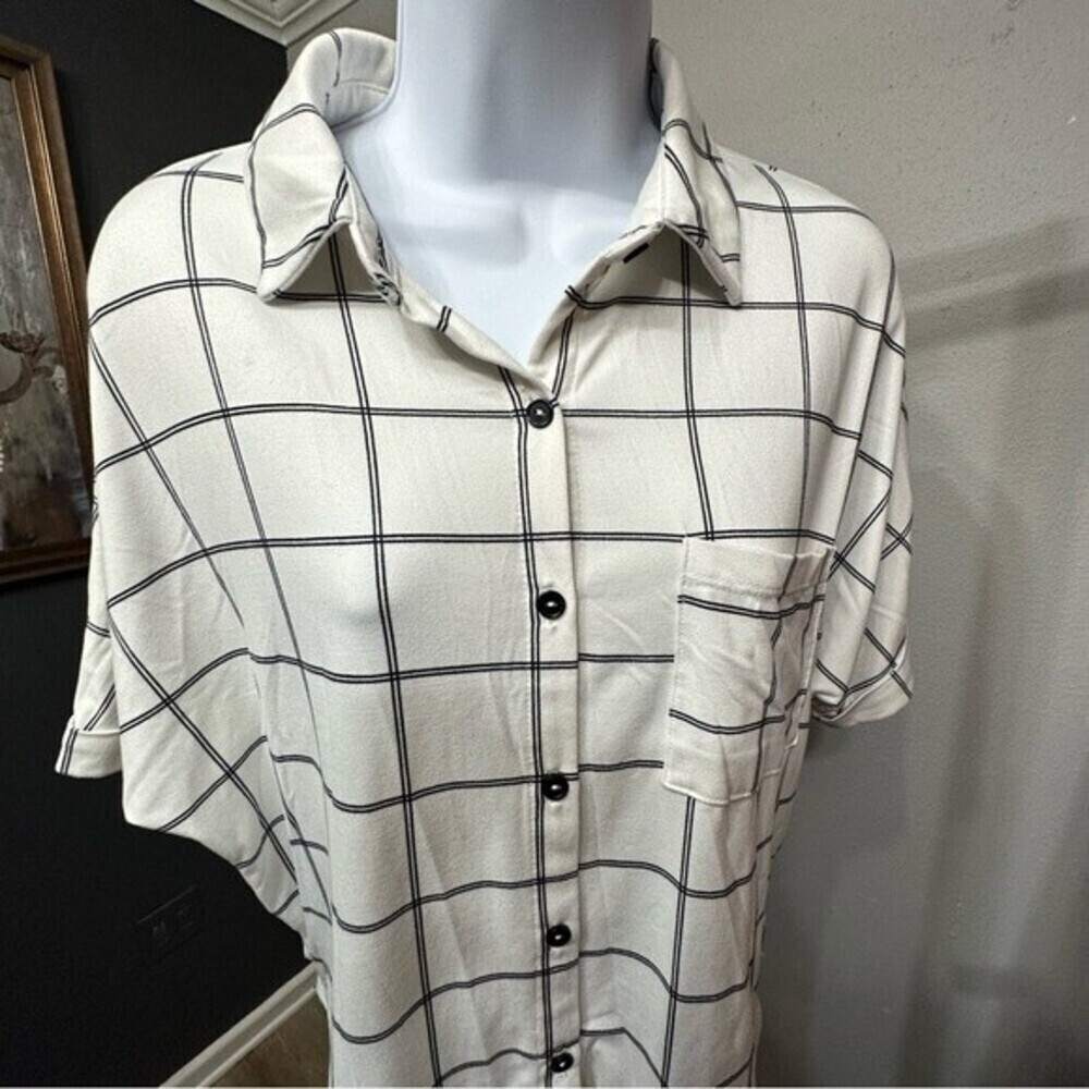 Sweet Rain Button Down Black&White Plaid Striped Size Medium Blouse Top - Picture 9 of 12